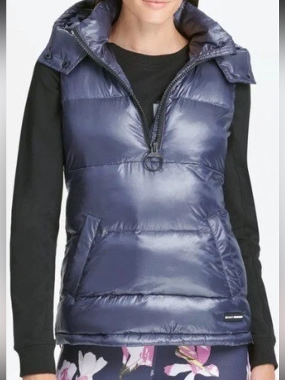 Dkny sport women’s  Puffer Hooded Vest - Shiny Gray down size m